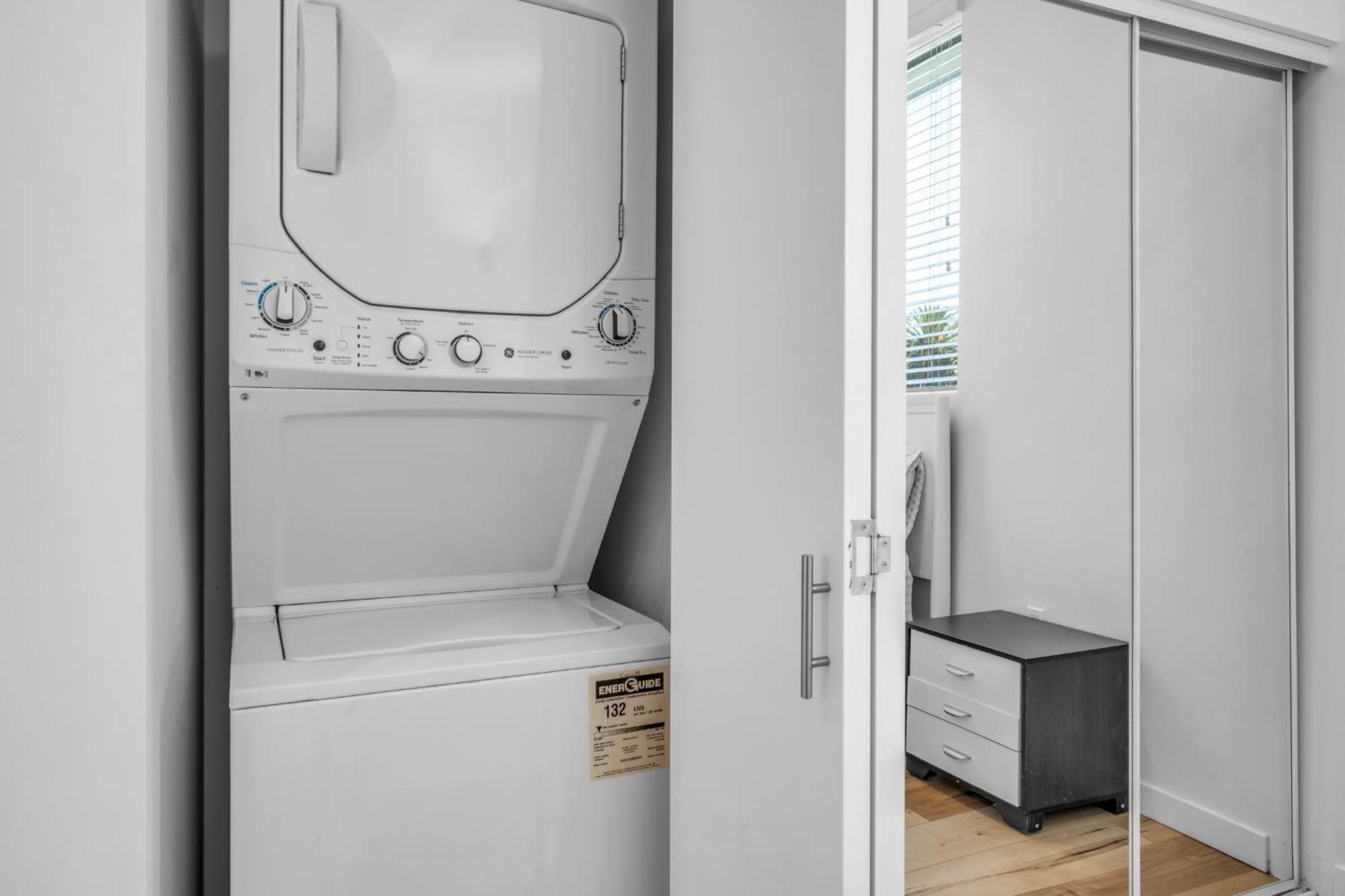 Modern 1-bedroom Loft In Hollywood With Parking, Wifi & Hollywood Sign View Appartement *