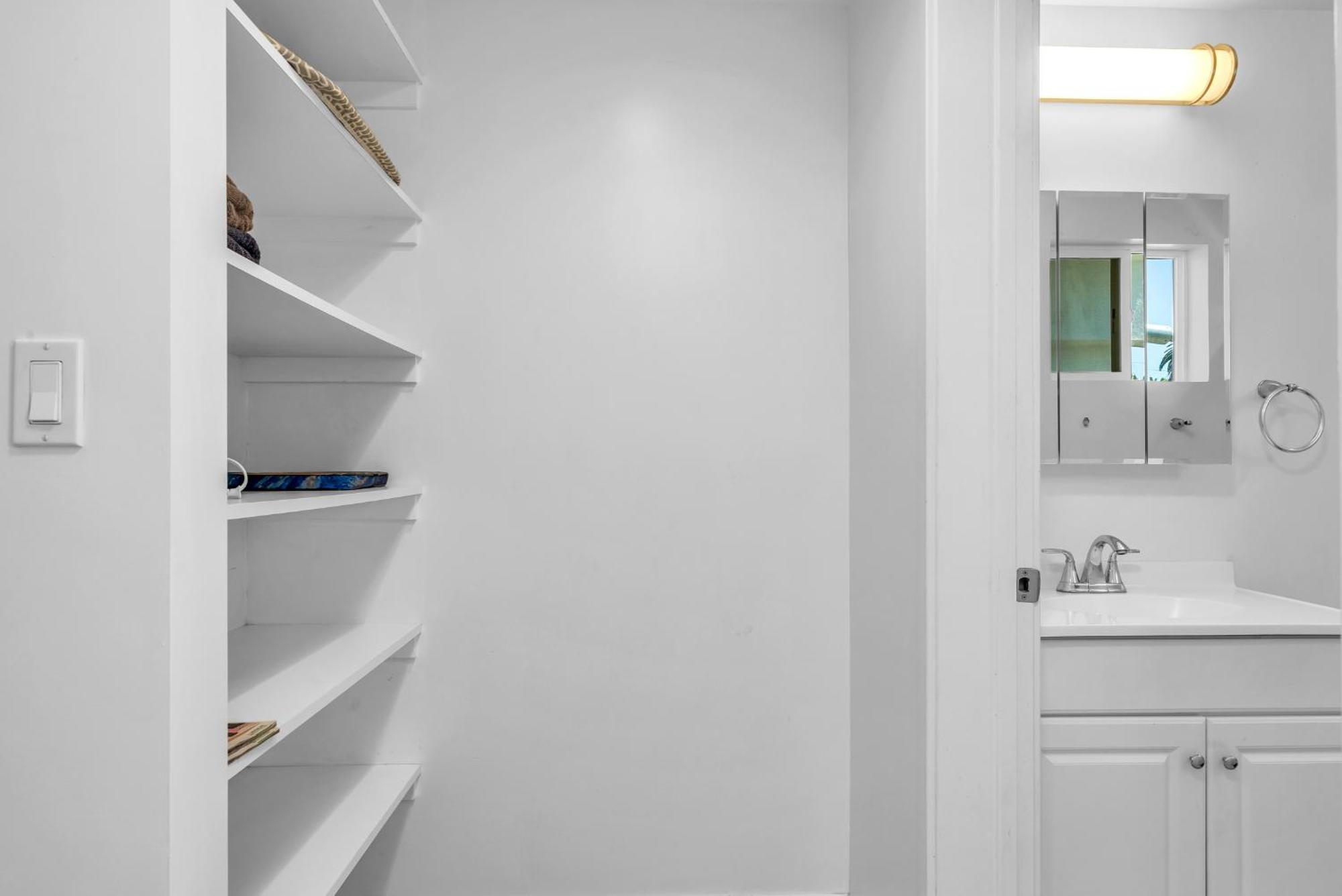 Appartement Modern 1-bedroom Loft In Hollywood With Parking, Wifi & Hollywood Sign View Los Angeles
